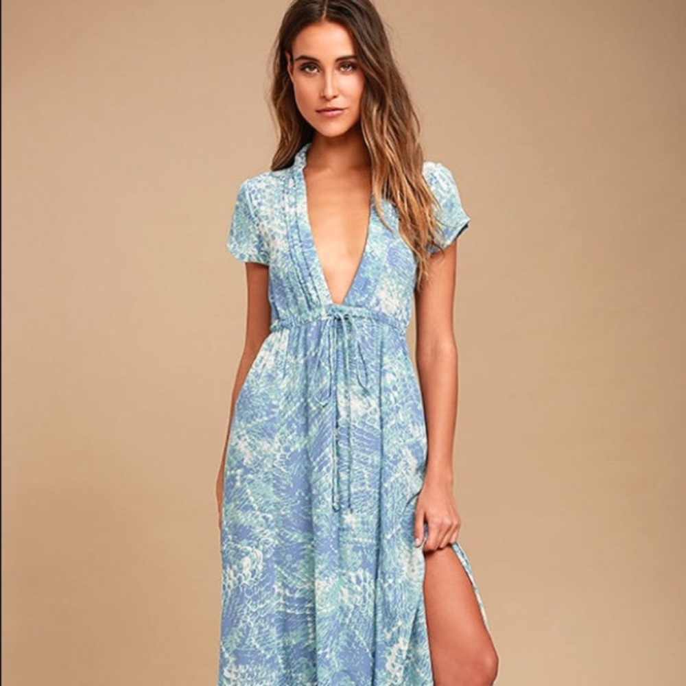 Lulus Mermaid’s Tale Blue Print Maxi Dress